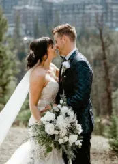 Bridal Bouquet and Groom Bout